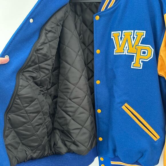 TV Wardrobe - The Goldbergs Blue and Yellow Varsity Jacket Size XL Authenticated - Picture 5 of 9